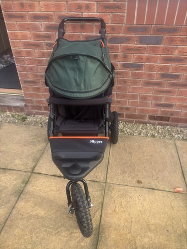Out about single nipper - single,